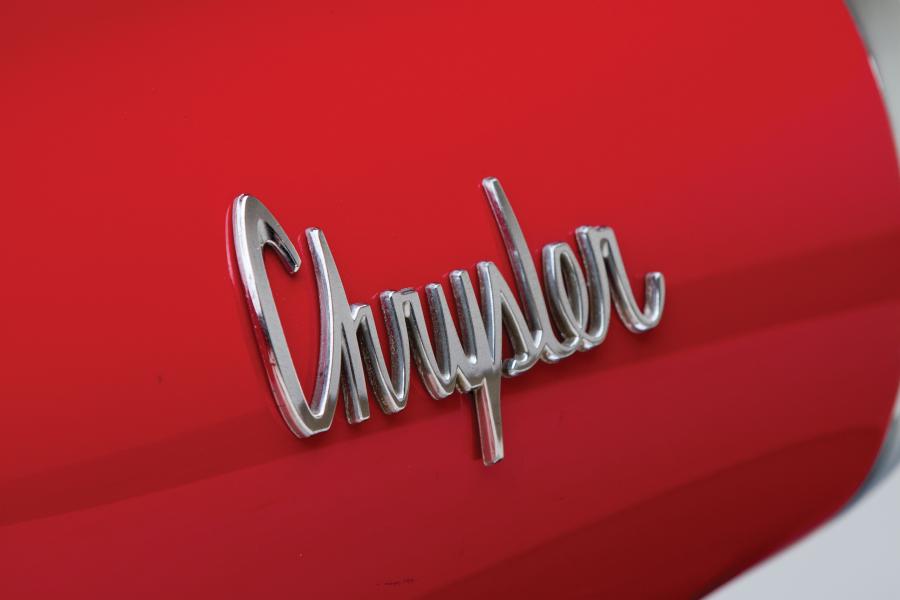  Chrysler 300 Sport Series Convertible Coupe 1963 года  (фото 17 из 21)